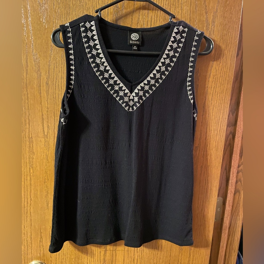 Womens Embroidered Tank, Size Medium